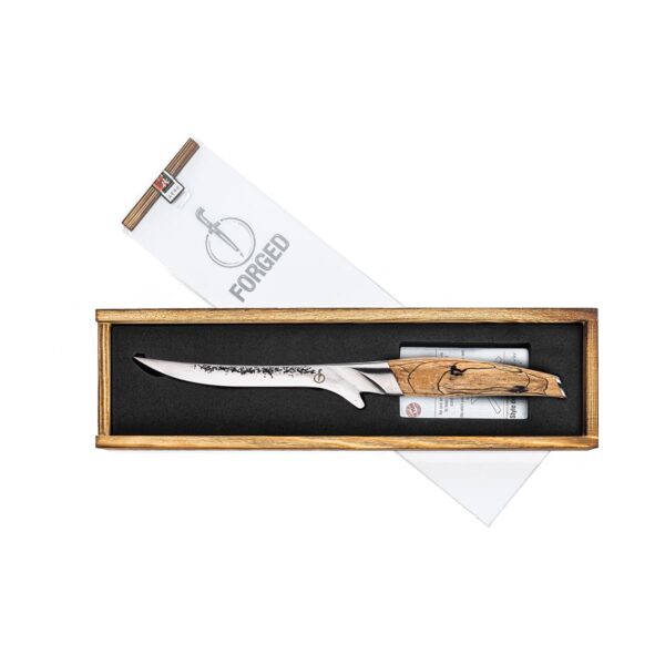 Het Forged Katai uitbeenmes.||
