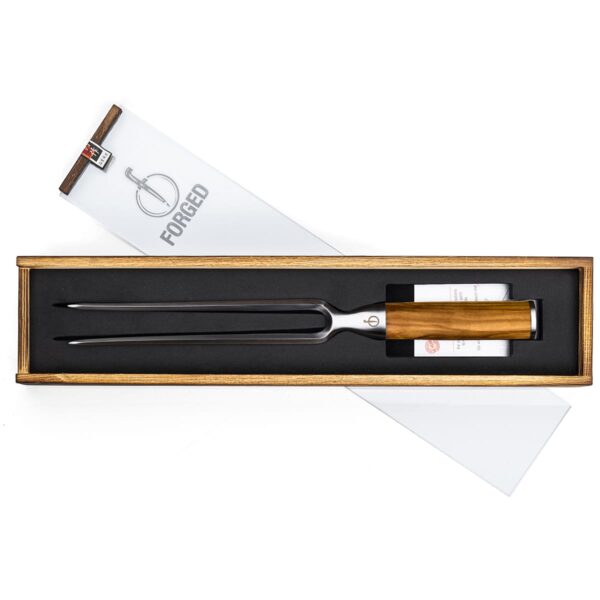 De trancheervork uit de Forged Olive lijn.||