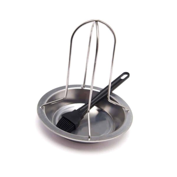 RVS kiphouder van Grill Pro voor het braden van een hele kip. Zorgt voor een korkant velletje en sappige vlees.